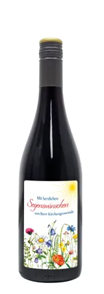Rotwein mit Etikett Kirchengemeinde (10,53 EUR/Liter)